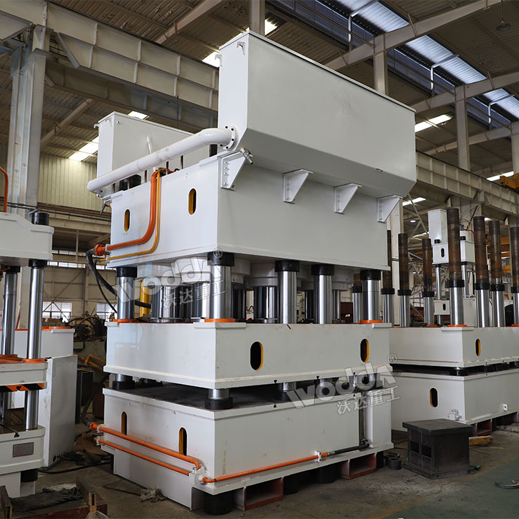 3600吨钢木门压花机 3600吨钢木门压花机