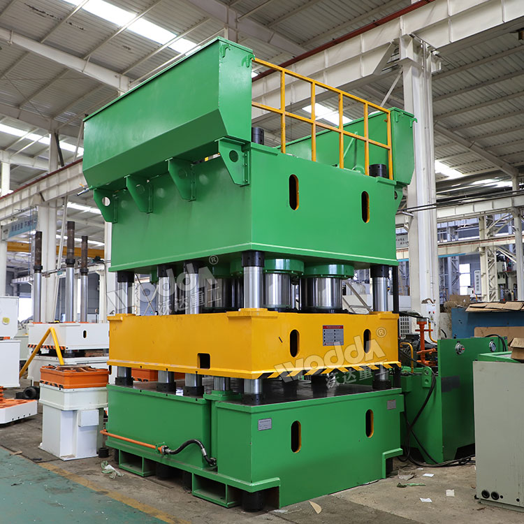 2400吨门面压花机 2400吨门面压花机