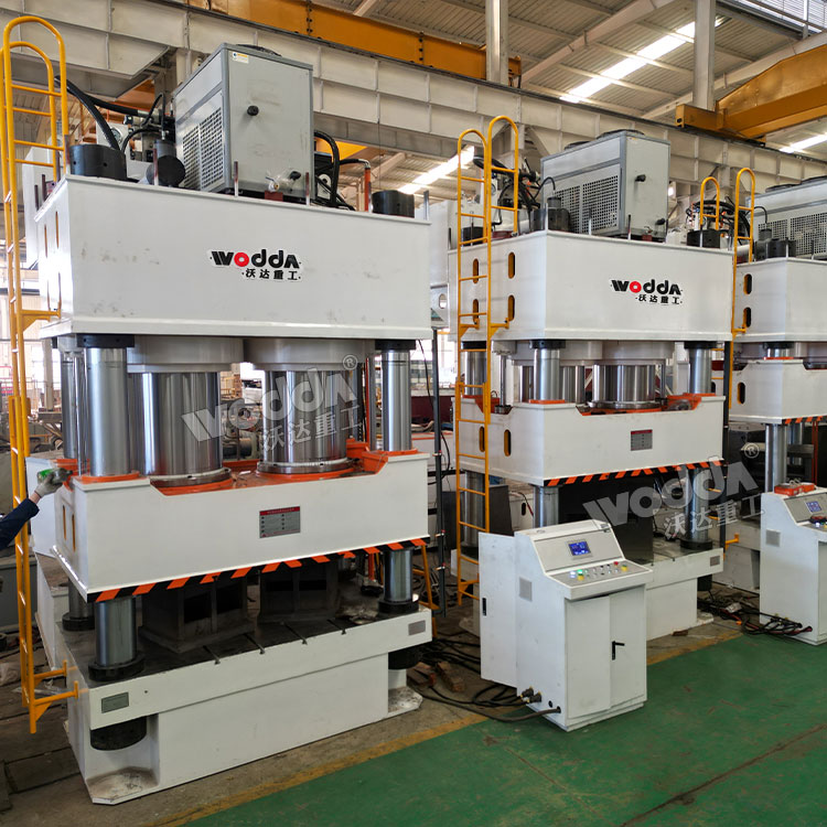 1600吨四柱液压机 1600吨四柱液压机