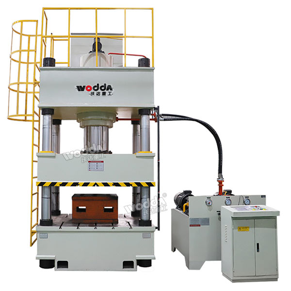 复合材料成型液压机(630吨液压机) 复合材料成型液压机(630吨液压机)