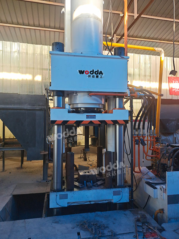 耐火砖成型液压机.jpg 耐火砖成型液压机.jpg