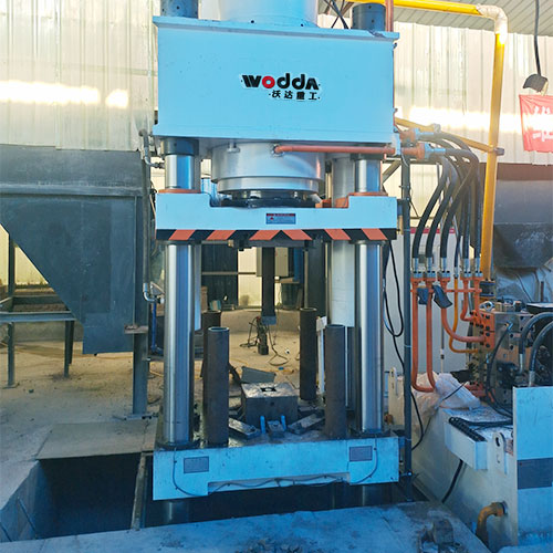 630吨耐火砖成型液压机