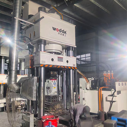 500吨石墨匣钵液压机