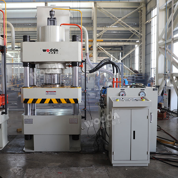 315吨四柱液压机