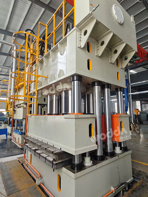 压滤机滤板成型液压机安装完成