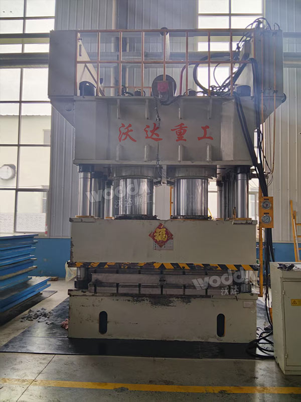 3600吨压滤机滤板成型液压机