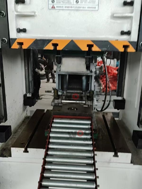 315吨框架式液压机冲压锚杆托盘