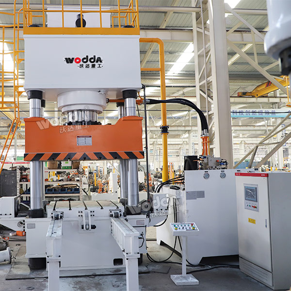 1000吨四柱油压机