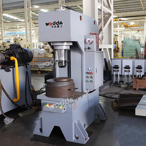 100吨单臂液压机（压头式）