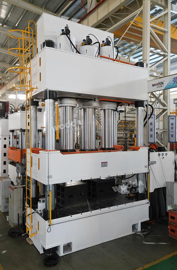 2000吨四柱液压机