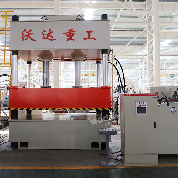 315吨四柱液压机